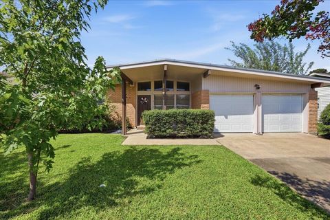 Photo of 215 N 35TH, Nederland, TX 77627 (MLS # 269120)
