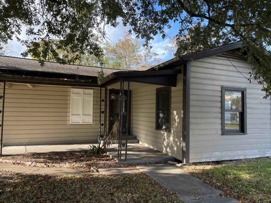 812 TEXAS AVE, WEST ORANGE, TX 77630 - Image 538d03b6f1d52bb4bd7fb5f5529b1e54/3545190473
