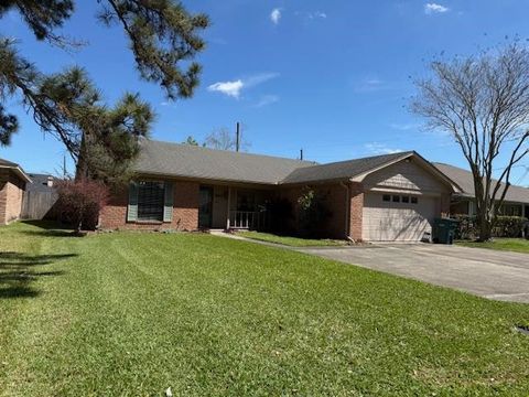 Photo of 9260 Meadowbend, Beaumont, TX 77706 (MLS # 265988)