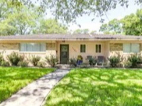 Photo of 2125 Shady Lane, Beaumont, TX 77706 (MLS # 264825)