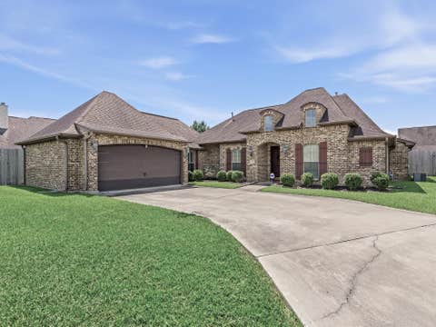 Photo of 8335 Winnsboro Circle, Beaumont, TX 77713 (MLS # 269903)