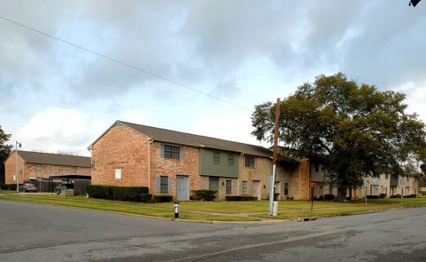 Photo of 1105-2350 N 7th Street, Beaumont, TX 77702 (MLS # 266339)