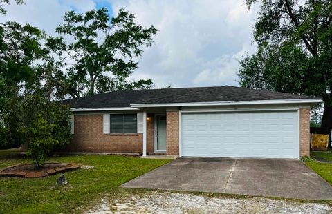 Photo of 110 Azalea, Lumberton, TX 77657 (MLS # 266107)
