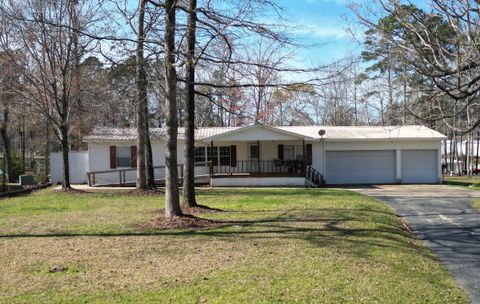 Photo of 137 Chestnut Cv, Hemphill, TX 75948 (MLS # 265477)