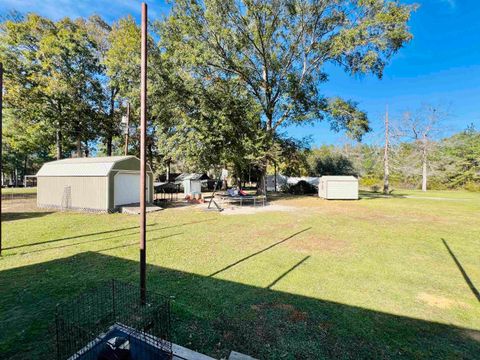 A home in Buna