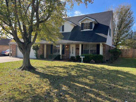 A home in Port Neches