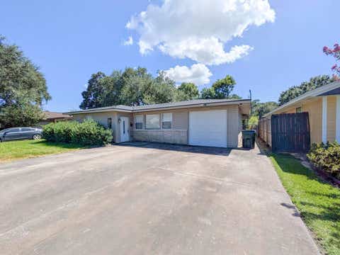 Photo of 5031 Simpson Ave, Groves, TX 77619 (MLS # 270157)