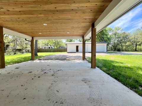 A home in Vidor