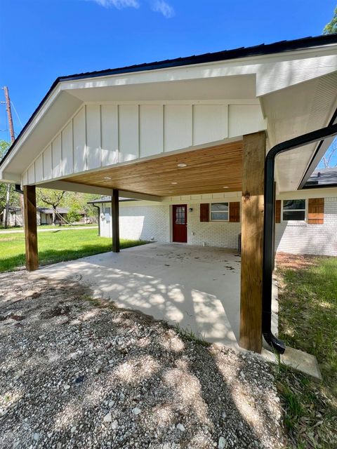 A home in Vidor