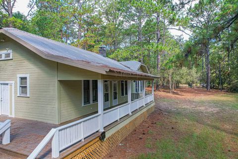 A home in Zavalla