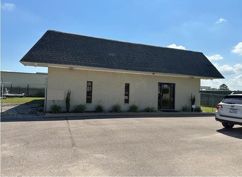 Photo of 4850 Lafin Rd, Beaumont, TX 77705 (MLS # 261413)