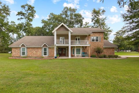 Photo of 6547 Horseshoe Bend Rd, Orange, TX 77632 (MLS # 262302)