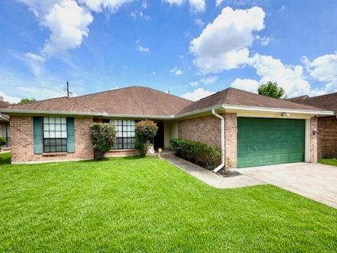 Photo of 1136 Wildemeadow, Beaumont, TX 77706 (MLS # 266846)