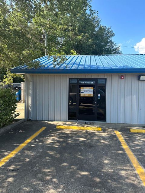 Photo of 815 N Main St., Lumberton, TX 77656 (MLS # 260138)