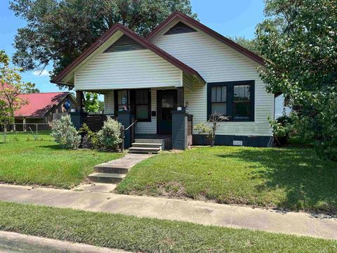 Photo of 620 N 5th, Silsbee, TX 77656 (MLS # 260814)