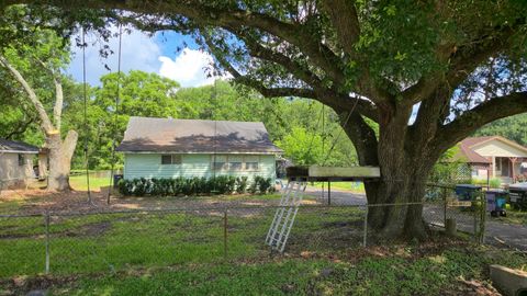 Property photo of 370 N Meeker Rd, Beaumont, TX 77713