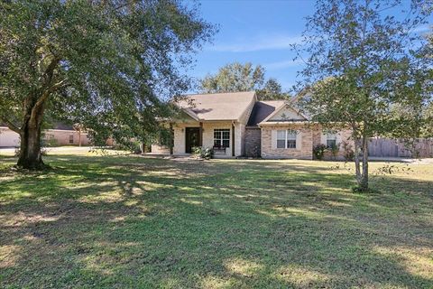 A home in Silsbee