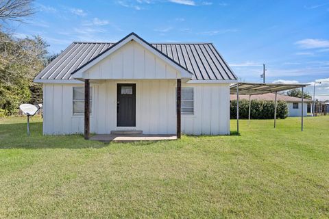 Photo of 210 Florence St., Orange, TX 77630 (MLS # 264562)