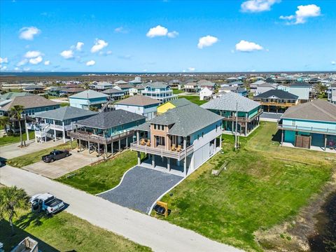 A home in Crystal Beach