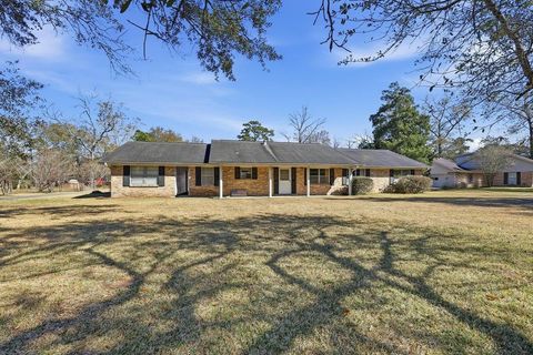 Photo of 5440 Margaret Ln, Beaumont, TX 77708 (MLS # 264938)