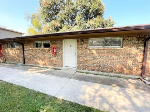 Photo of 114 7th Ave #2, Nederland, TX 77627 (MLS # 263641)