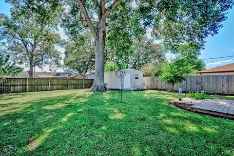 A home in Groves