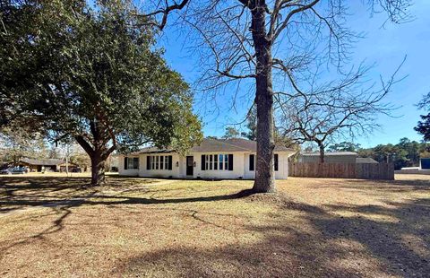 Photo of 1920 Galway, Vidor, TX 77662 (MLS # 264953)