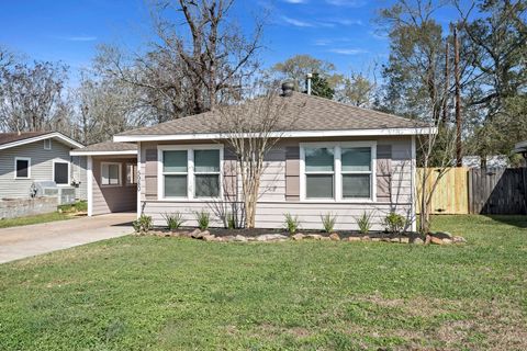 Photo of 5980 Sallie St, Beaumont, TX 77706 (MLS # 265505)