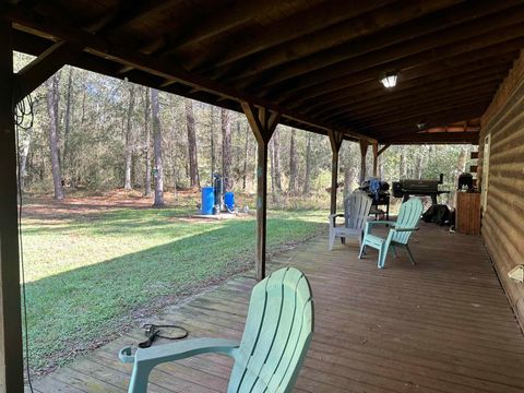 A home in Vidor