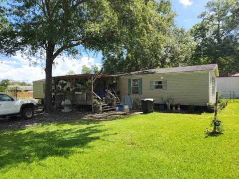 A home in Vidor