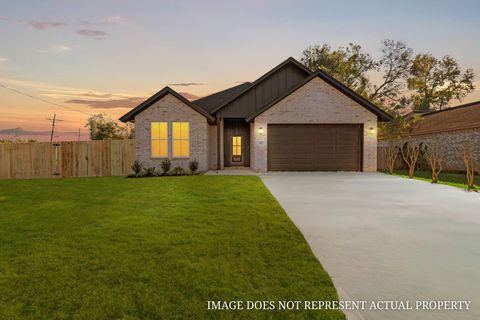 Photo of 195 Teal, Vidor, TX 77662 (MLS # 265729)