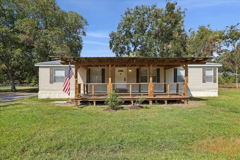 Photo of 510 Moye St, Sour Lake, TX 77659 (MLS # 262292)