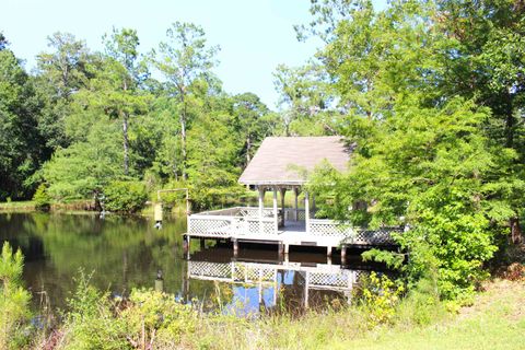 A home in Lumberton