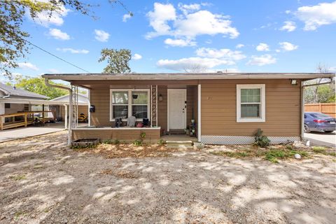 Photo of 3215 32nd St, Port Arthur, TX 77642 (MLS # 266159)
