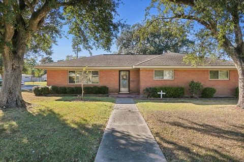 A home in Bridge City