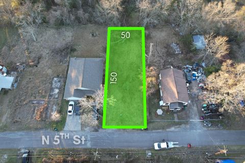 Photo of 2309 N 5th Street, Orange, TX 77630 (MLS # 263329)