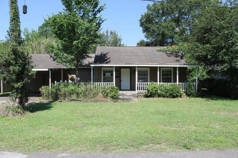Photo of 2295 Central Dr., Beaumont, TX 77706 (MLS # 267545)