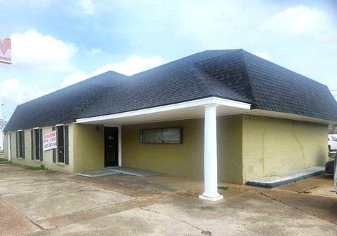 Photo of 510 N Main, Vidor, TX 77662 (MLS # 265470)