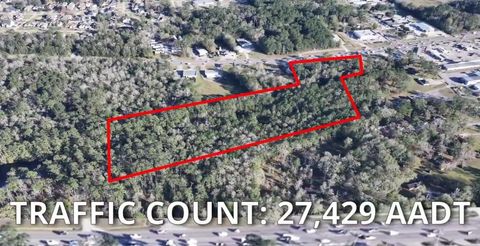 Photo of 929 N Main, Lumberton, TX 77657 (MLS # 263876)