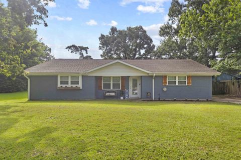 Photo of 1790 Wexford Drive, Vidor, TX 77662 (MLS # 268646)