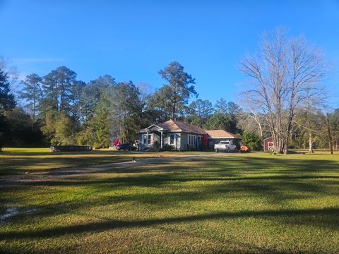 A home in Silsbee