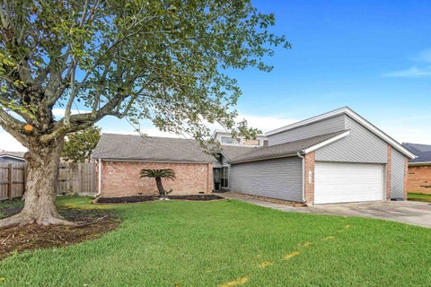 Photo of 1912 Ave J, Nederland, TX 77627 (MLS # 271552)