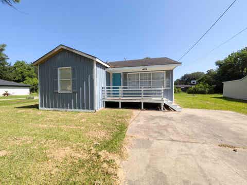 Photo of 290 Hebert Dr., Bridge City, TX 77611 (MLS # 269427)
