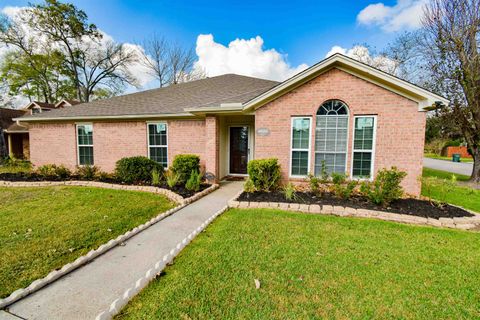 Photo of 4620 Reagan St, Beaumont, TX 77706 (MLS # 264185)