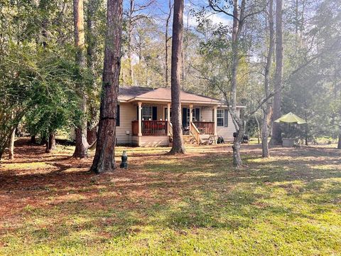 A home in Buna