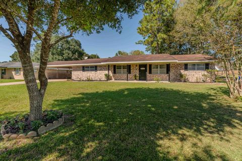 A home in Lumberton