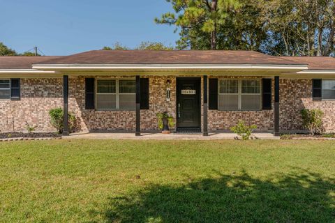 A home in Lumberton