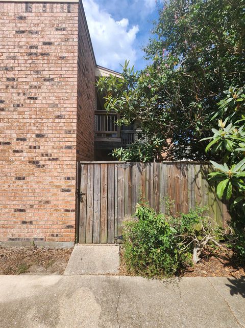 Photo of 1212 N Major Dr #15N, Beaumont, TX 77707 (MLS # 264471)