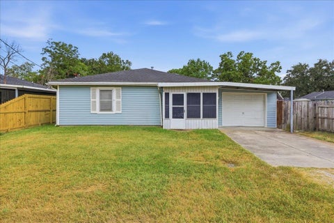 Photo of 1611 Avenue C, Nederland, TX 77627 (MLS # 271350)