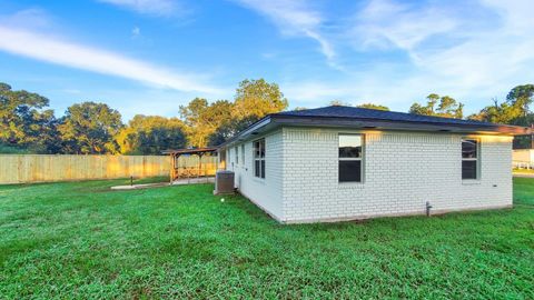 A home in Winnie